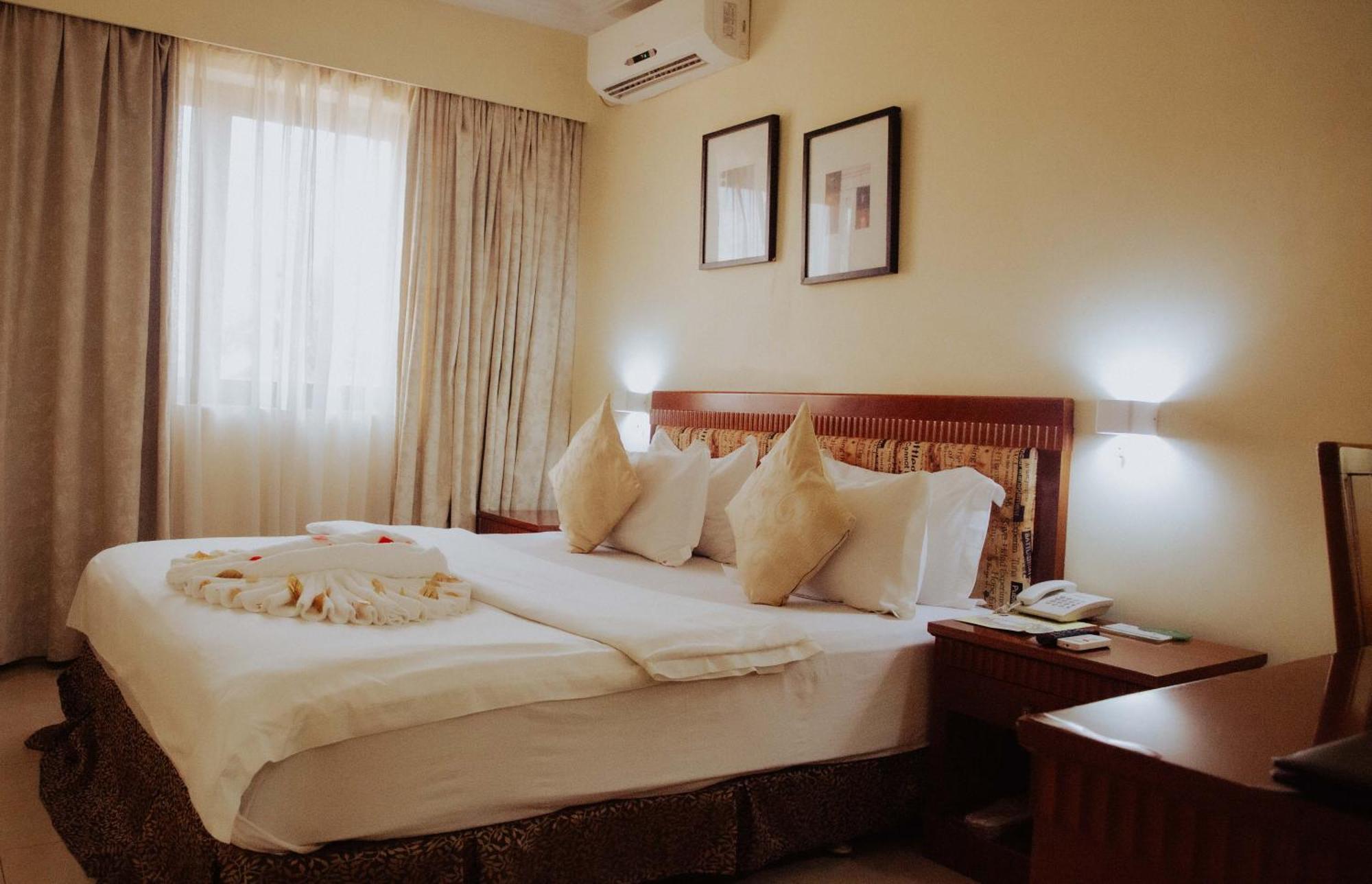 Hotel Marjorie 'Y' Тема Екстер'єр фото